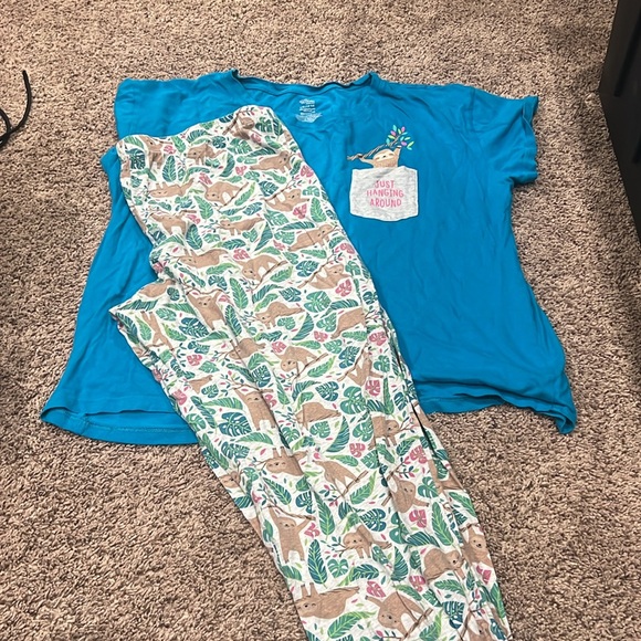 Women’s pajamas - Picture 4 of 4